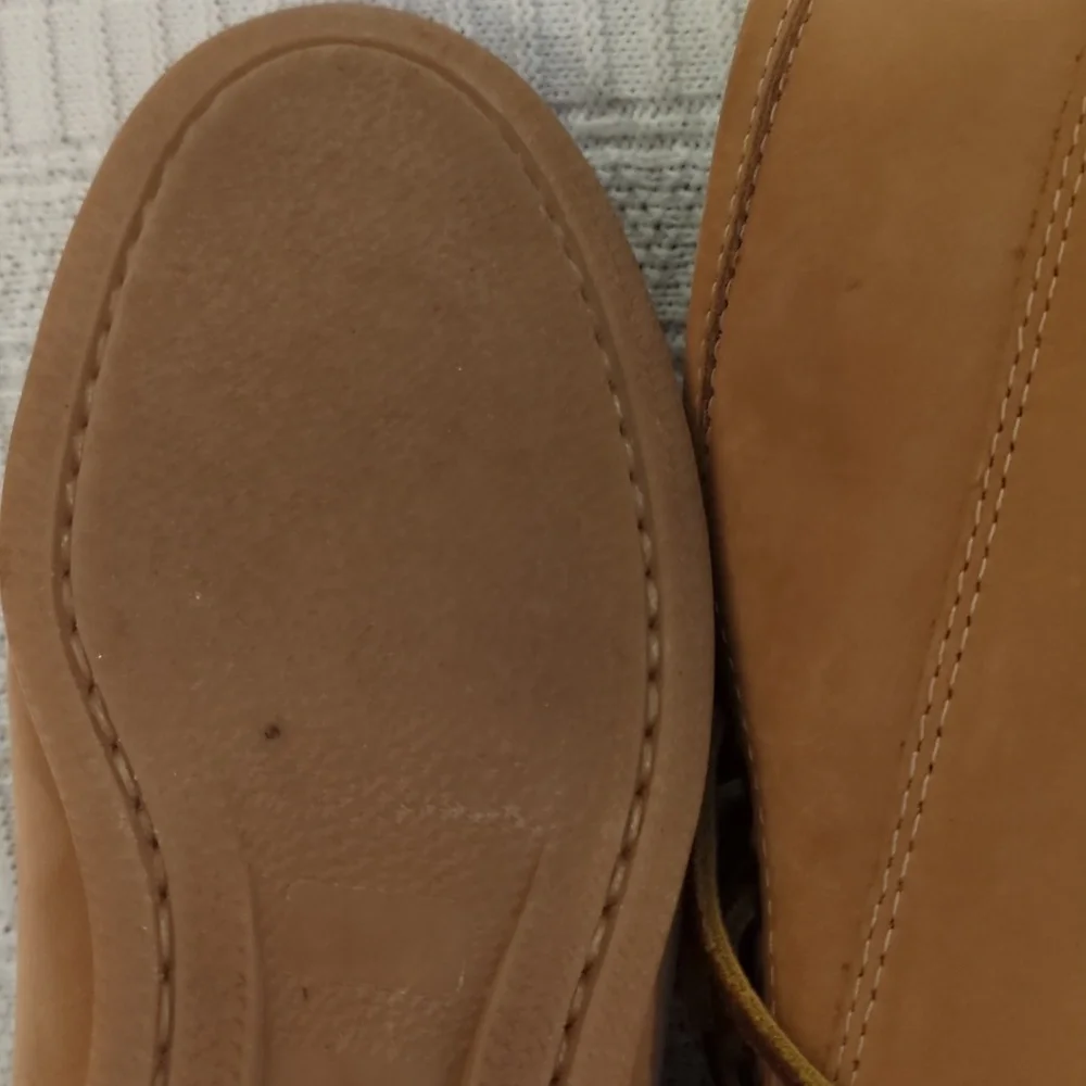 LL Bean Signature Tan Leather Chukka Boots | NWOT | Pristine Soles | Men’s 7